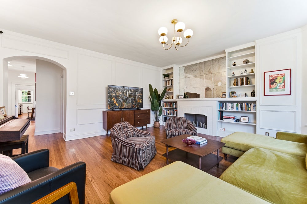 644 W Melrose Street 3E