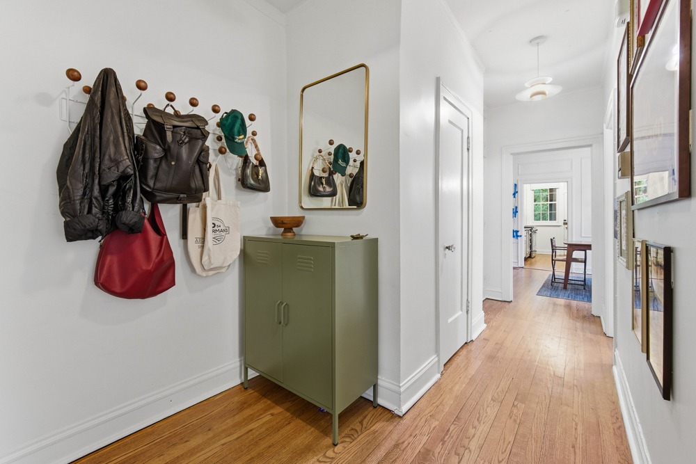 644 W Melrose Street 3E