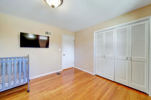Tiny photo for 5000 Pratt Avenue, Skokie, IL 60077 (MLS # 12604735)