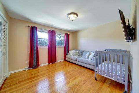 Tiny photo for 5000 Pratt Avenue, Skokie, IL 60077 (MLS # 12604735)