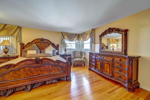 Tiny photo for 5000 Pratt Avenue, Skokie, IL 60077 (MLS # 12604735)