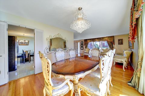 Tiny photo for 5000 Pratt Avenue, Skokie, IL 60077 (MLS # 12604735)