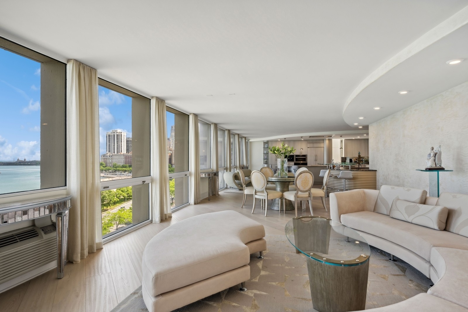 1240 N LAKE SHORE Drive 10AB