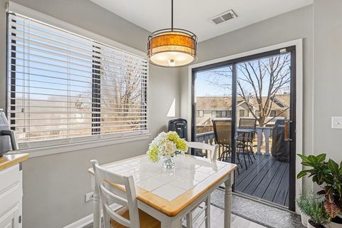 Tiny photo for 267 Northbury Court #D2, Schaumburg, IL 60193 (MLS # 12577491)