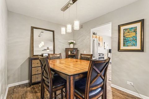 Tiny photo for 267 Northbury Court #D2, Schaumburg, IL 60193 (MLS # 12577491)