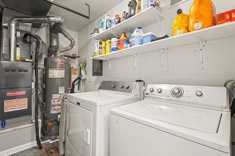 Tiny photo for 267 Northbury Court #D2, Schaumburg, IL 60193 (MLS # 12577491)