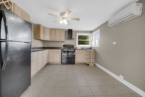 Tiny photo for 2078 N 17th Avenue, Melrose Park, IL 60160 (MLS # 12500289)