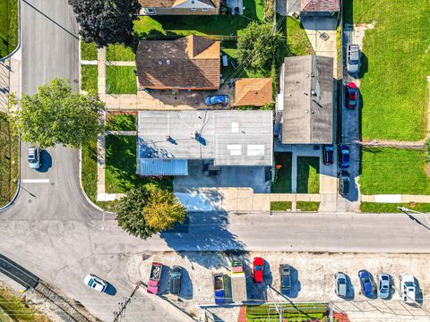 Tiny photo for 2078 N 17th Avenue, Melrose Park, IL 60160 (MLS # 12500289)