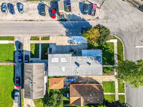 Tiny photo for 2078 N 17th Avenue, Melrose Park, IL 60160 (MLS # 12500289)