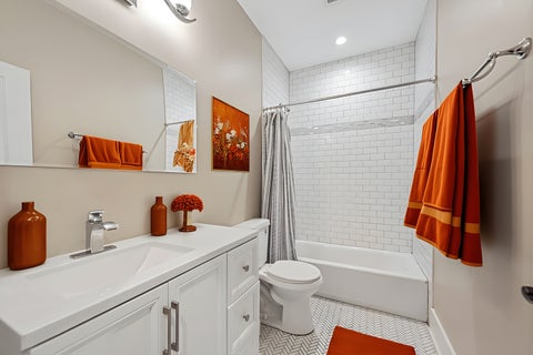 Tiny photo for 4223 S Wabash Avenue, Chicago, IL 60653 (MLS # 12676917)