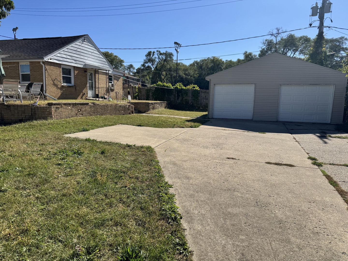 4310 Wilshire Avenue