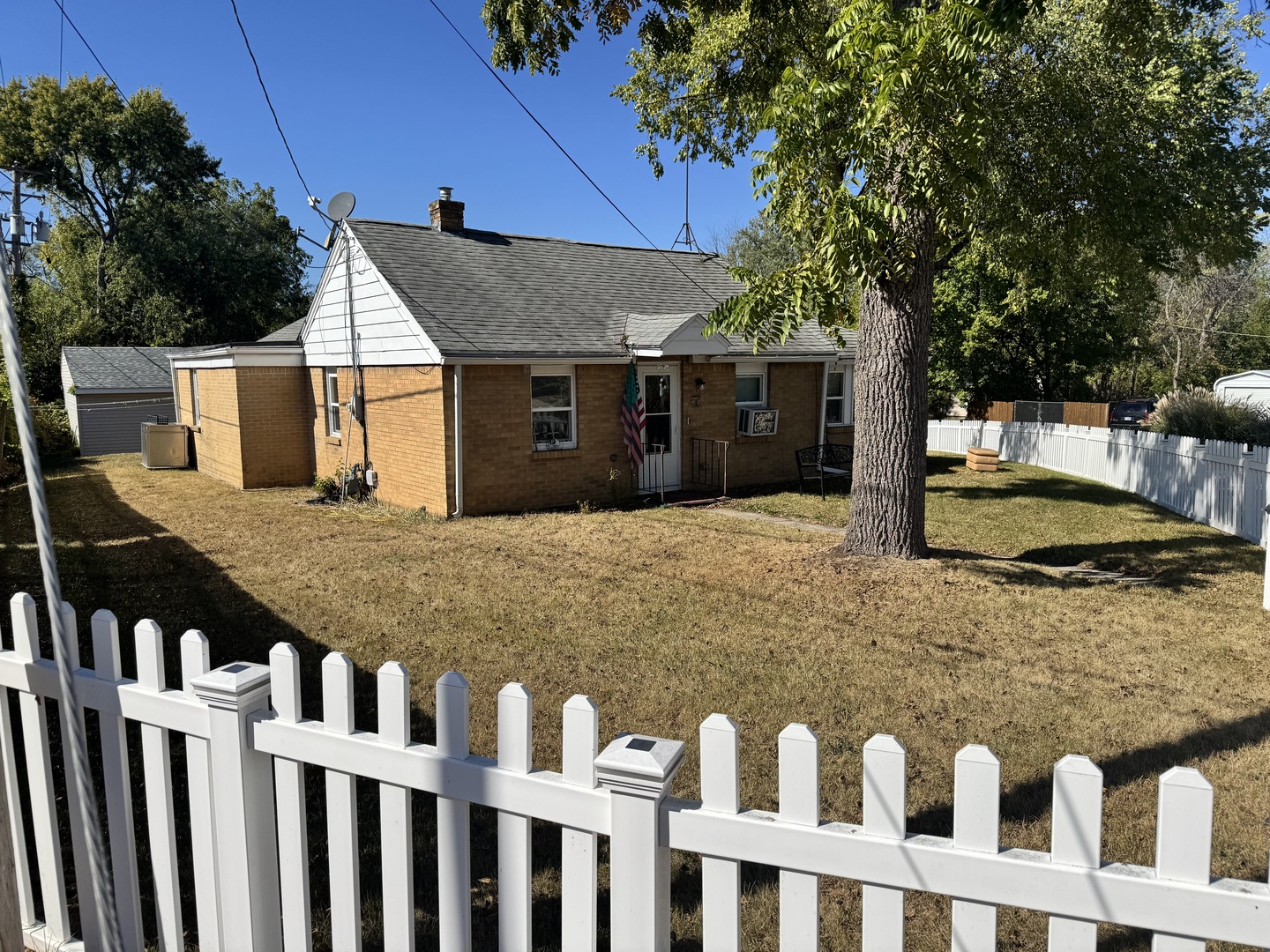 4310 Wilshire Avenue