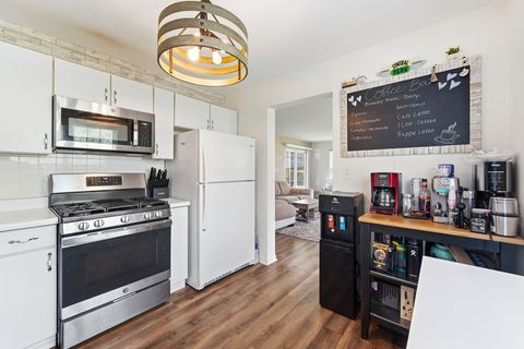 Tiny photo for 1650 Grove Avenue #A, Schaumburg, IL 60193 (MLS # 12626642)