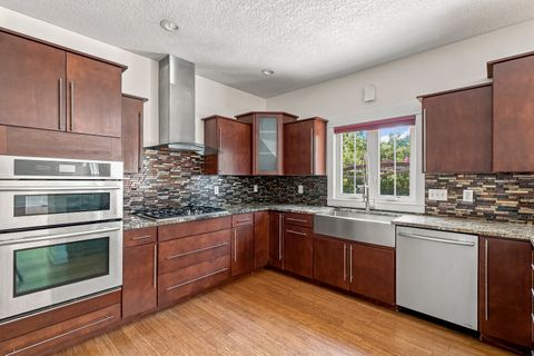 Tiny photo for 3877 Sparrow Court, Bettendorf, IA 52722 (MLS # 12705433)