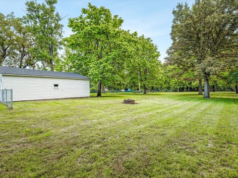 Tiny photo for 813 Harlem Road, Machesney Park, IL 61115 (MLS # 12772887)
