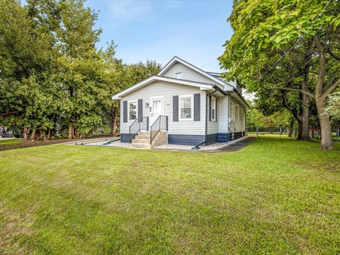 Tiny photo for 813 Harlem Road, Machesney Park, IL 61115 (MLS # 12772887)