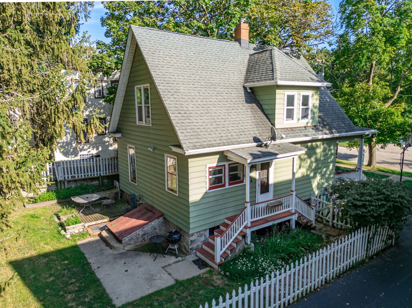 213 Grove Street