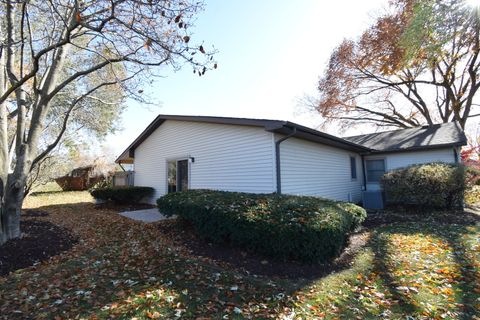 Tiny photo for 1000 Apple Valley Drive, Bartlett, IL 60103 (MLS # 12517968)