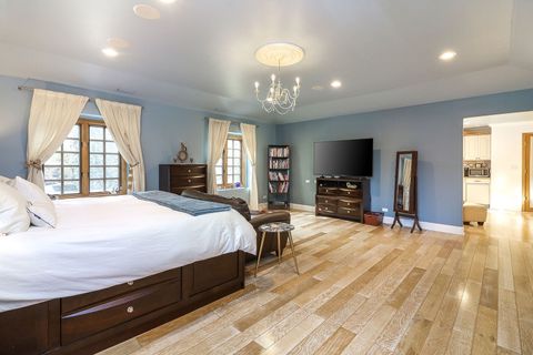 Tiny photo for 39 Mockingbird Lane, Oak Brook, IL 60523 (MLS # 12563901)