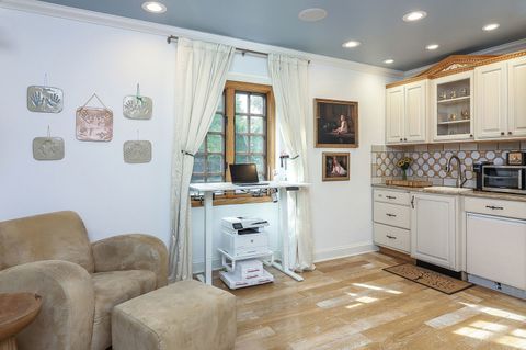 Tiny photo for 39 Mockingbird Lane, Oak Brook, IL 60523 (MLS # 12563901)