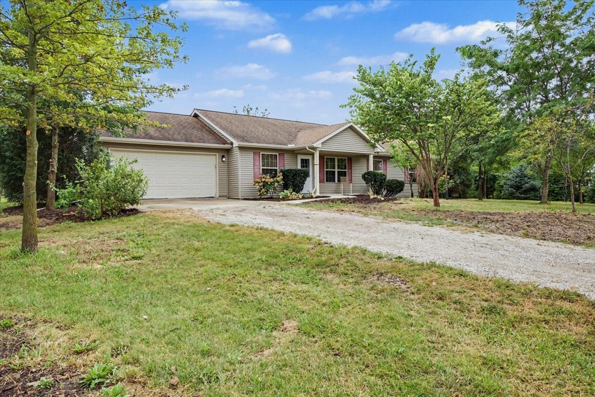 11924 E 2800 North Road