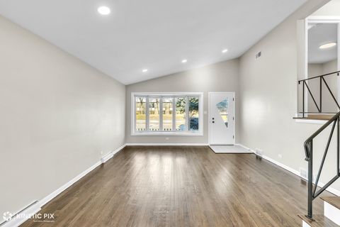 Tiny photo for 11011 W Roosevelt Road, Westchester, IL 60154 (MLS # 12541246)