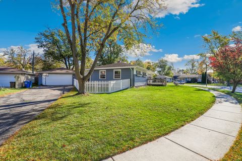 Tiny photo for 924 W Crestview Court, Crown Point, IN 46307 (MLS # 12507863)