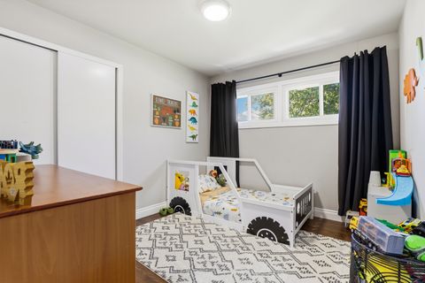 Tiny photo for 924 W Crestview Court, Crown Point, IN 46307 (MLS # 12507863)