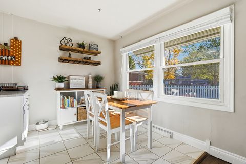 Tiny photo for 924 W Crestview Court, Crown Point, IN 46307 (MLS # 12507863)