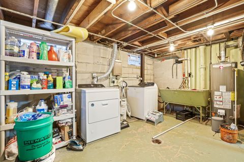 Tiny photo for 924 W Crestview Court, Crown Point, IN 46307 (MLS # 12507863)