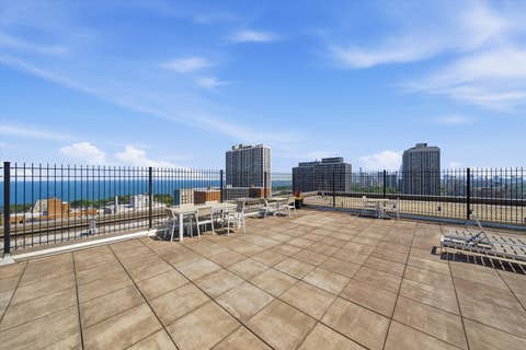 Tiny photo for 2930 N Sheridan Road #201, Chicago, IL 60657 (MLS # 12714153)