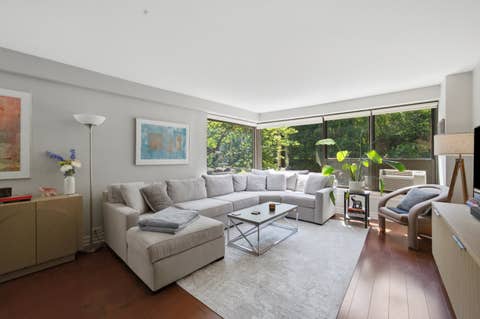 Tiny photo for 2930 N Sheridan Road #201, Chicago, IL 60657 (MLS # 12714153)