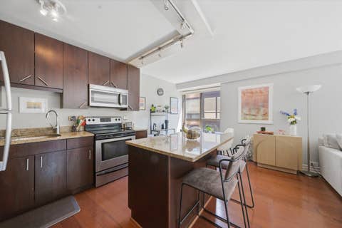 Tiny photo for 2930 N Sheridan Road #201, Chicago, IL 60657 (MLS # 12714153)