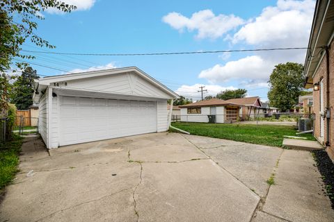 Tiny photo for 14238 Woodlawn Avenue, Dolton, IL 60419 (MLS # 12493852)