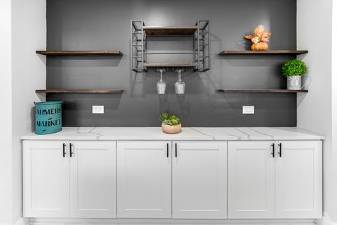 Tiny photo for 14238 Woodlawn Avenue, Dolton, IL 60419 (MLS # 12493852)