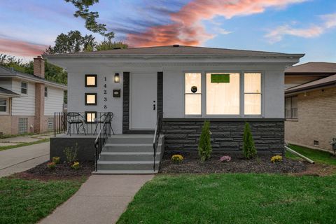 Photo of 14238 Woodlawn Avenue, Dolton, IL 60419 (MLS # 12493852)