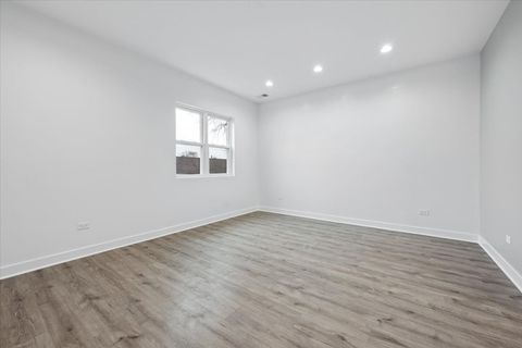 Tiny photo for 1721 W Arthur Avenue, Chicago, IL 60626 (MLS # 12589693)