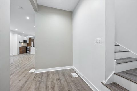 Tiny photo for 1721 W Arthur Avenue, Chicago, IL 60626 (MLS # 12589693)