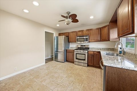 Tiny photo for 315 S Park Boulevard, Streamwood, IL 60107 (MLS # 12646242)