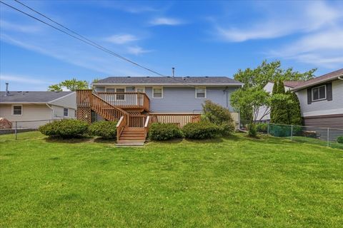 Tiny photo for 315 S Park Boulevard, Streamwood, IL 60107 (MLS # 12646242)