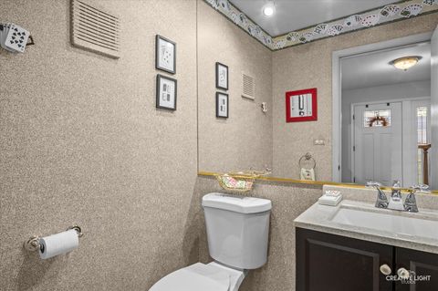 Tiny photo for 713 Burning Tree Lane, Naperville, IL 60563 (MLS # 12480724)