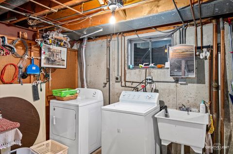 Tiny photo for 713 Burning Tree Lane, Naperville, IL 60563 (MLS # 12480724)