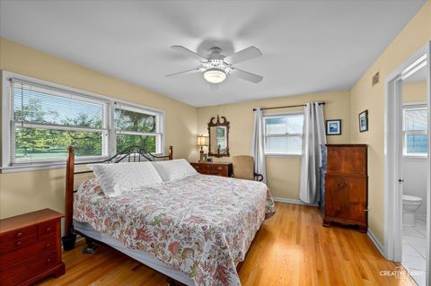 Tiny photo for 713 Burning Tree Lane, Naperville, IL 60563 (MLS # 12480724)