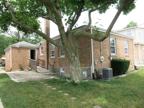 Tiny photo for 7458 W Touhy Avenue, Chicago, IL 60631 (MLS # 12516536)