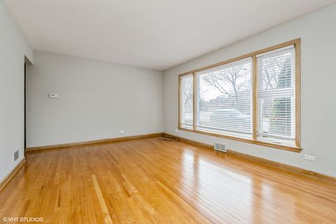 Tiny photo for 7458 W Touhy Avenue, Chicago, IL 60631 (MLS # 12516536)