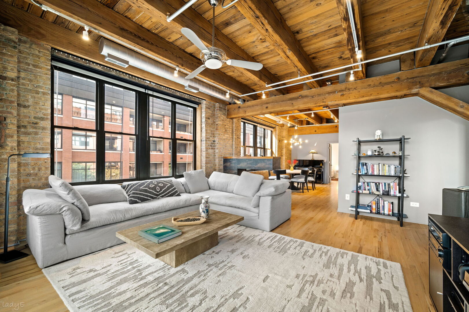 520 W Huron Street 412