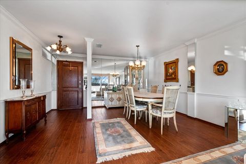 Tiny photo for 6400 N Cicero Avenue #516, Lincolnwood, IL 60712 (MLS # 12543947)