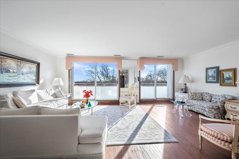 Tiny photo for 6400 N Cicero Avenue #516, Lincolnwood, IL 60712 (MLS # 12543947)