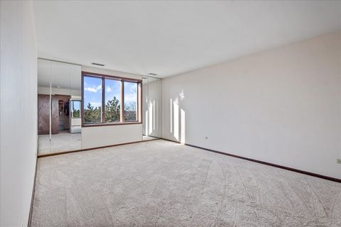 Tiny photo for 6400 N Cicero Avenue #516, Lincolnwood, IL 60712 (MLS # 12543947)