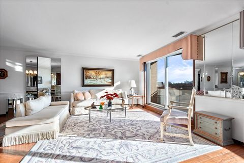 Tiny photo for 6400 N Cicero Avenue #516, Lincolnwood, IL 60712 (MLS # 12543947)